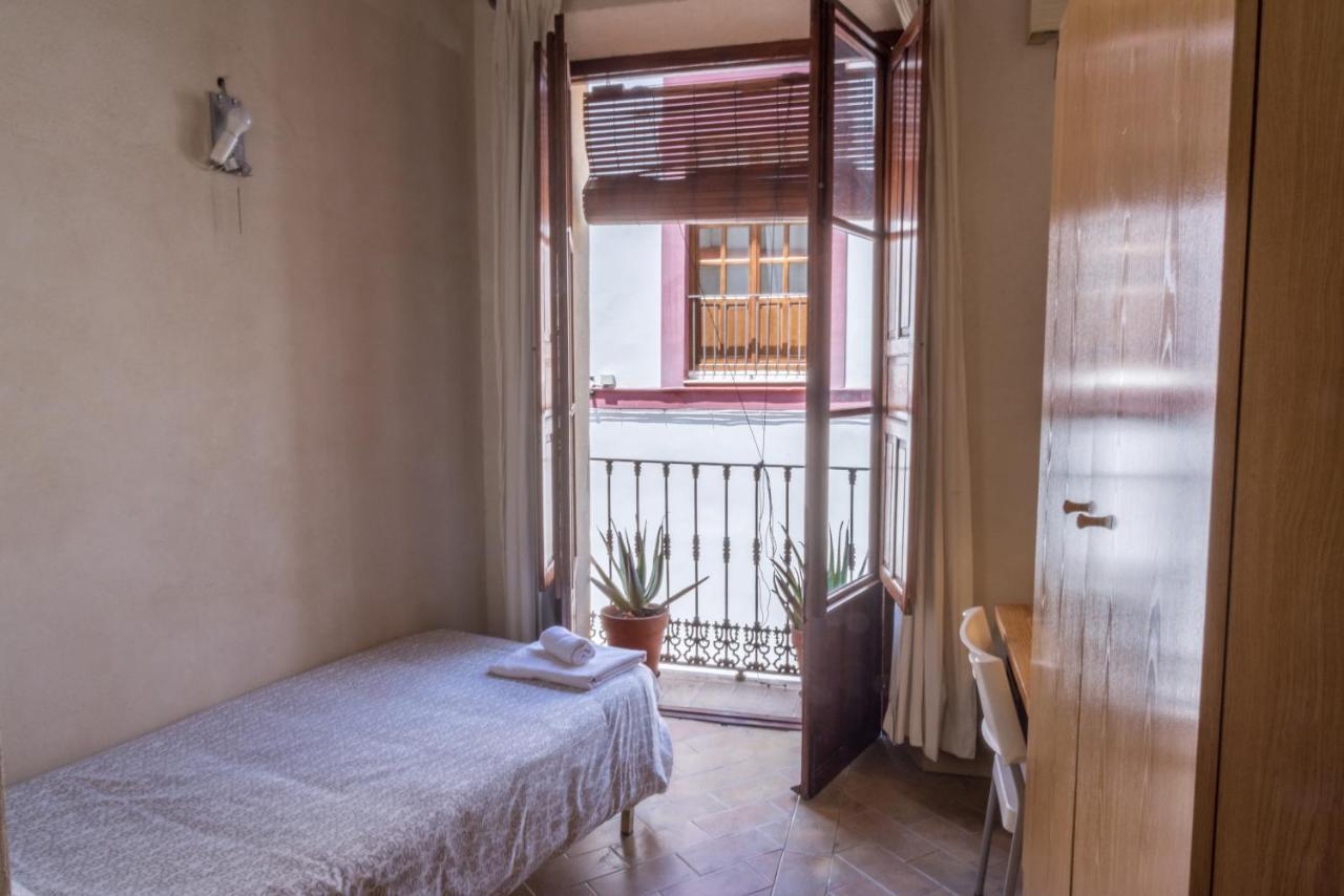 Alameda Rooms Seville Exterior photo